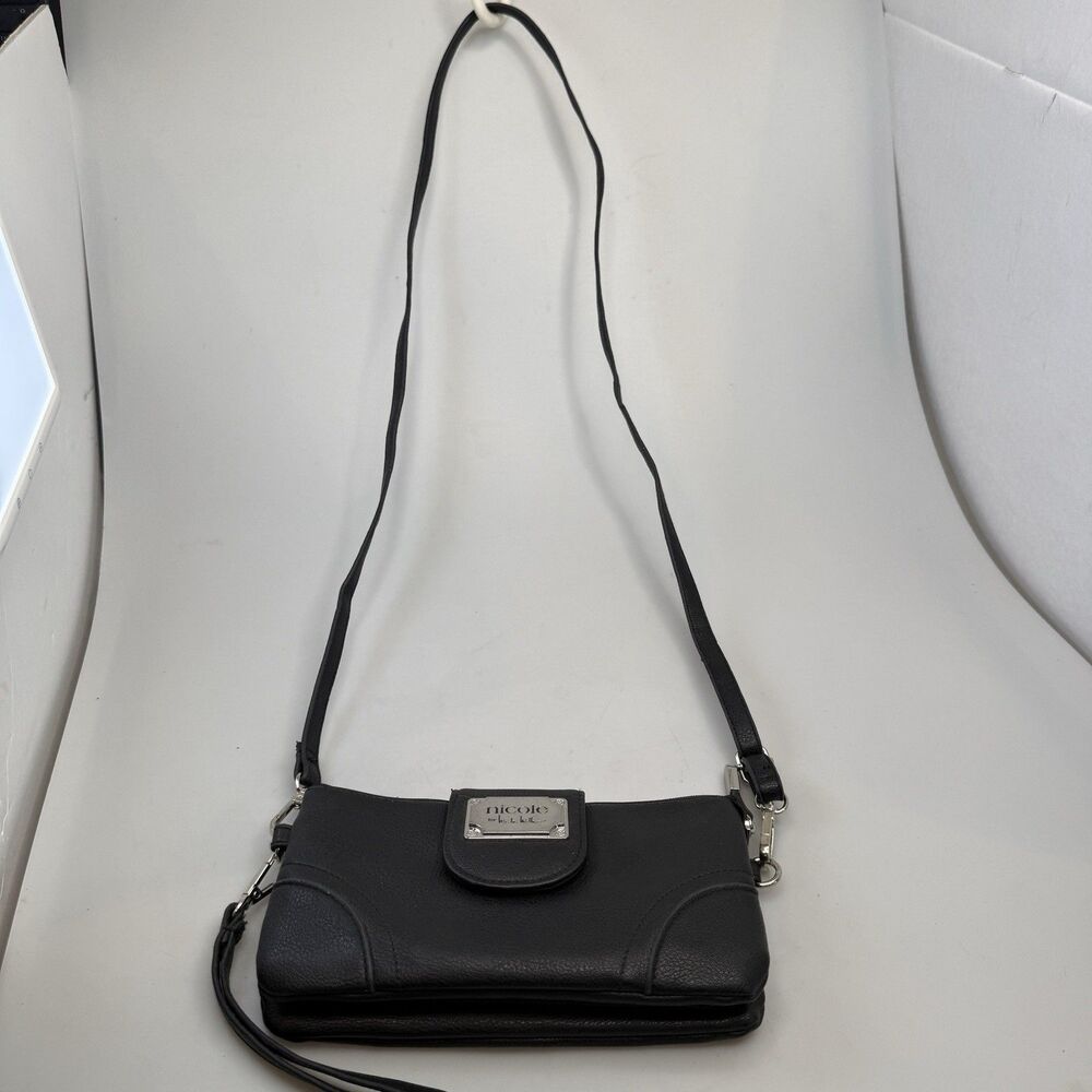 Nicole Miller Black Crossbody Wristlet Bag 3 Zip Sections Adjustable Strap EUC - Picture 11 of 15